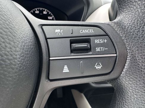 Used 2023 Honda HR-V LX image 17