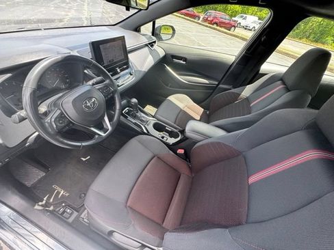 Used 2024 Toyota Corolla SE w/ SE Premium Package FWD image 11