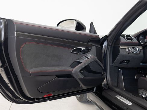 Used 2024 Porsche 718 Boxster GTS image 12