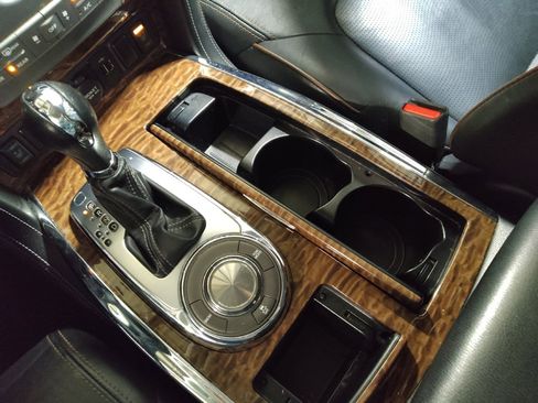 Used 2018 Nissan Armada SL w/ Premium Package image 26