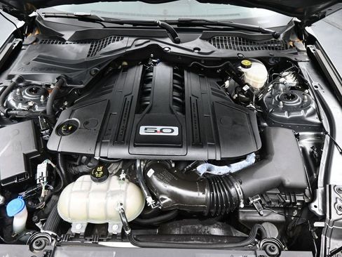 Used 2022 Ford Mustang GT Premium w/ Equipment Group 401A image 5