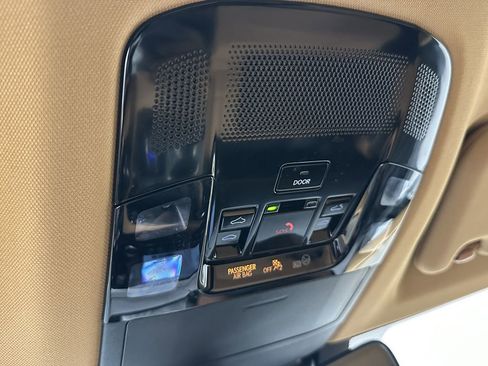 Used 2025 Lexus NX 250 FWD w/ Premium Package image 34