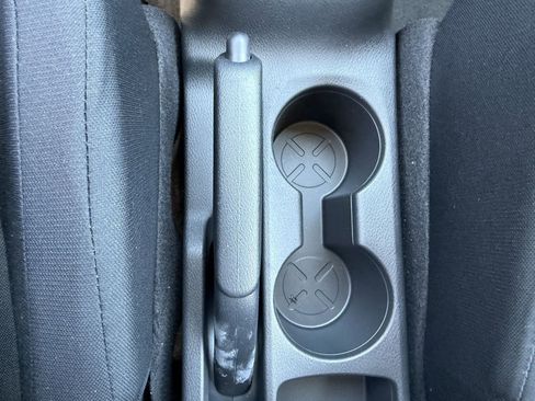 New 2025 Nissan Kicks Play S image 9