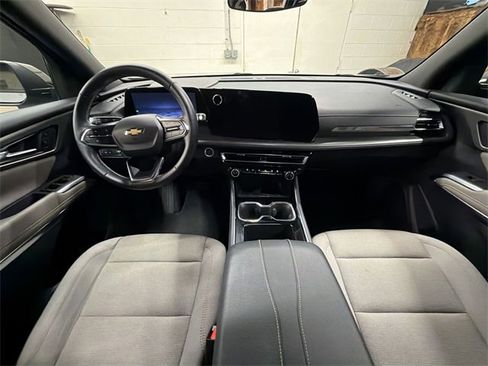 Certified 2025 Chevrolet Traverse LT image 21