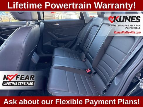 Used 2023 Volkswagen Jetta SE w/ Panoramic Sunroof Package FWD image 24