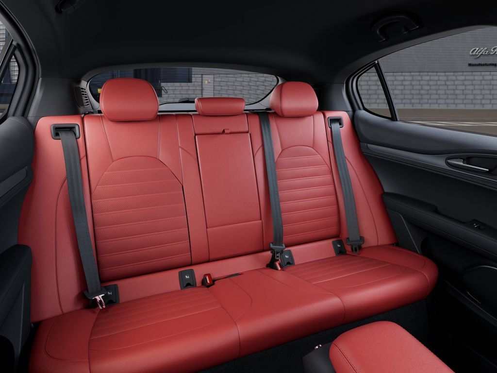 New 2026 Alfa Romeo Stelvio Sprint AWD/4WD image 15