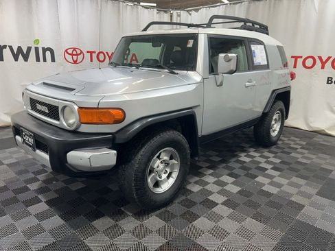 Used 2008 Toyota FJ Cruiser Base image 4