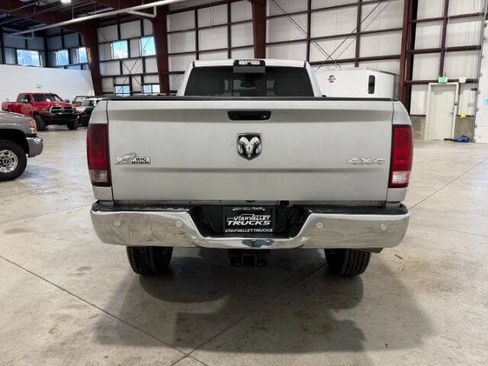 Used 2017 RAM 2500 Big Horn image 9