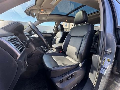 Used 2019 Volkswagen Atlas SEL AWD/4WD image 27