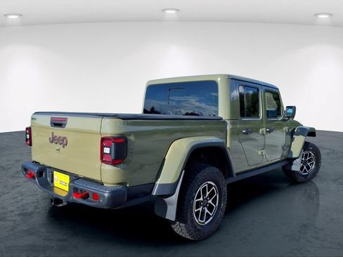 Used 2025 Jeep Gladiator Rubicon AWD/4WD image 8