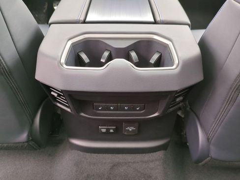 New 2026 Toyota Tundra Platinum AWD/4WD image 19