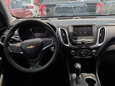 Used 2021 Chevrolet Equinox LT FWD image 8