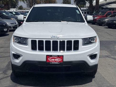 Used 2015 Jeep Grand Cherokee Laredo image 2