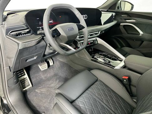 New 2025 Audi SQ5 Premium Plus image 9