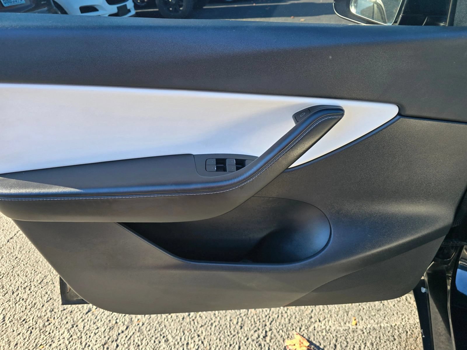 Used 2021 Tesla Model Y Long Range AWD/4WD image 19