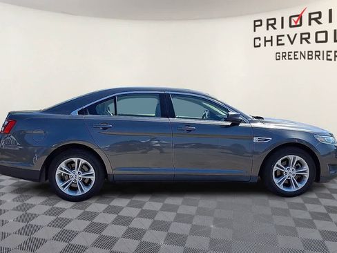 Used 2018 Ford Taurus SE FWD image 9