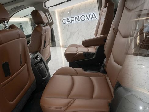 Used 2015 Cadillac Escalade ESV Premium AWD/4WD image 8