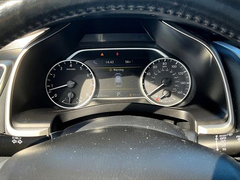 Used 2018 Nissan Murano SL w/ Moonroof Package image 19