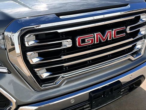 Used 2021 GMC Sierra 1500 SLT image 36