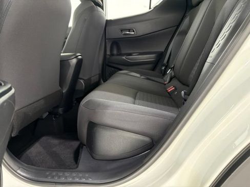 Used 2021 Toyota C-HR LE FWD image 17
