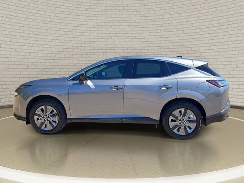 Certified 2025 Nissan Murano SV image 8