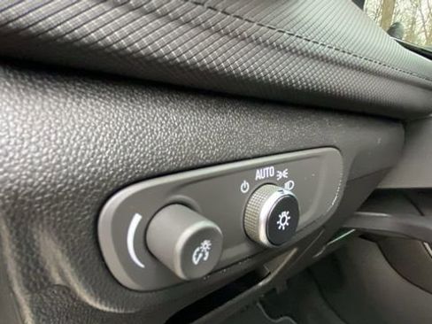 Used 2025 Chevrolet TrailBlazer LT image 19