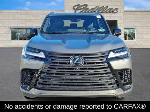 Used 2023 Lexus LX 600 4WD w/ Luxury Package image 3