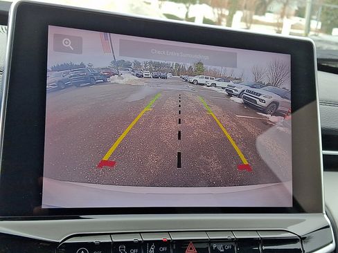 Used 2024 Jeep Compass Limited image 30