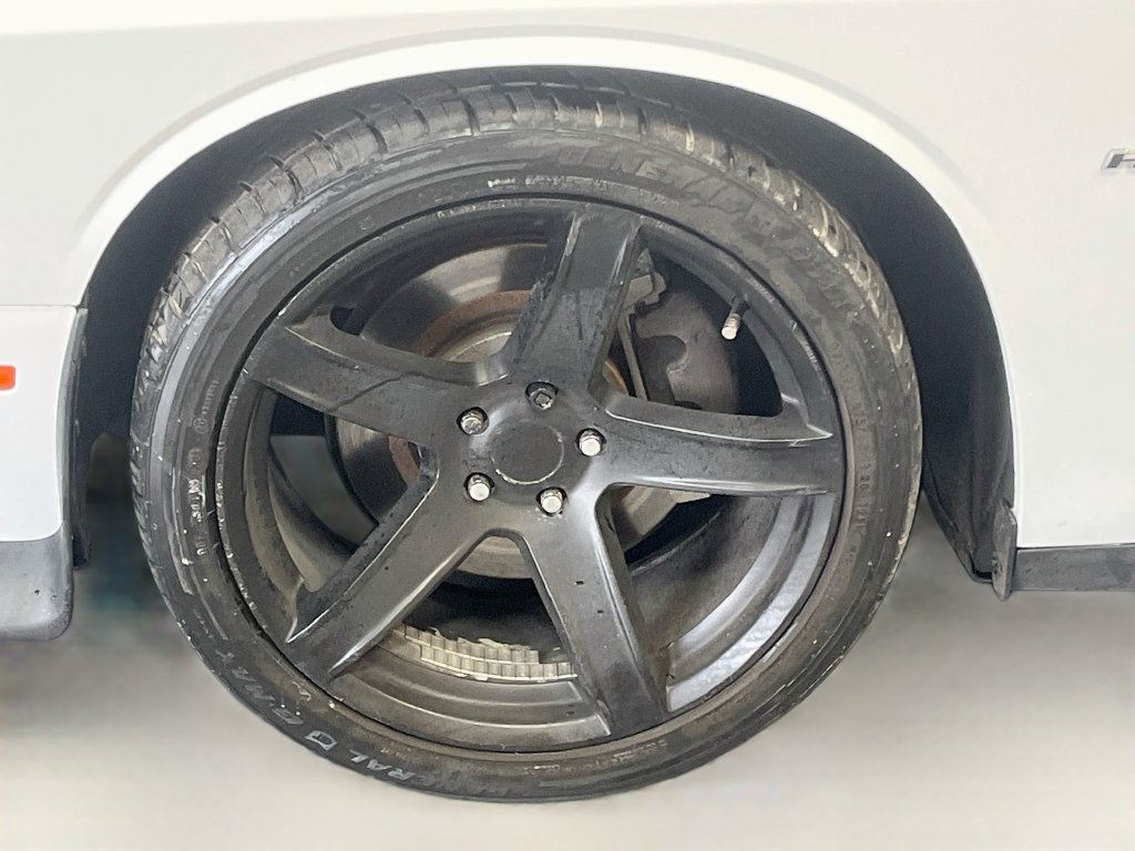 Used 2019 Dodge Challenger R/T RWD image 28