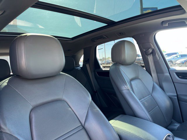 Used 2020 Porsche Cayenne AWD/4WD image 29