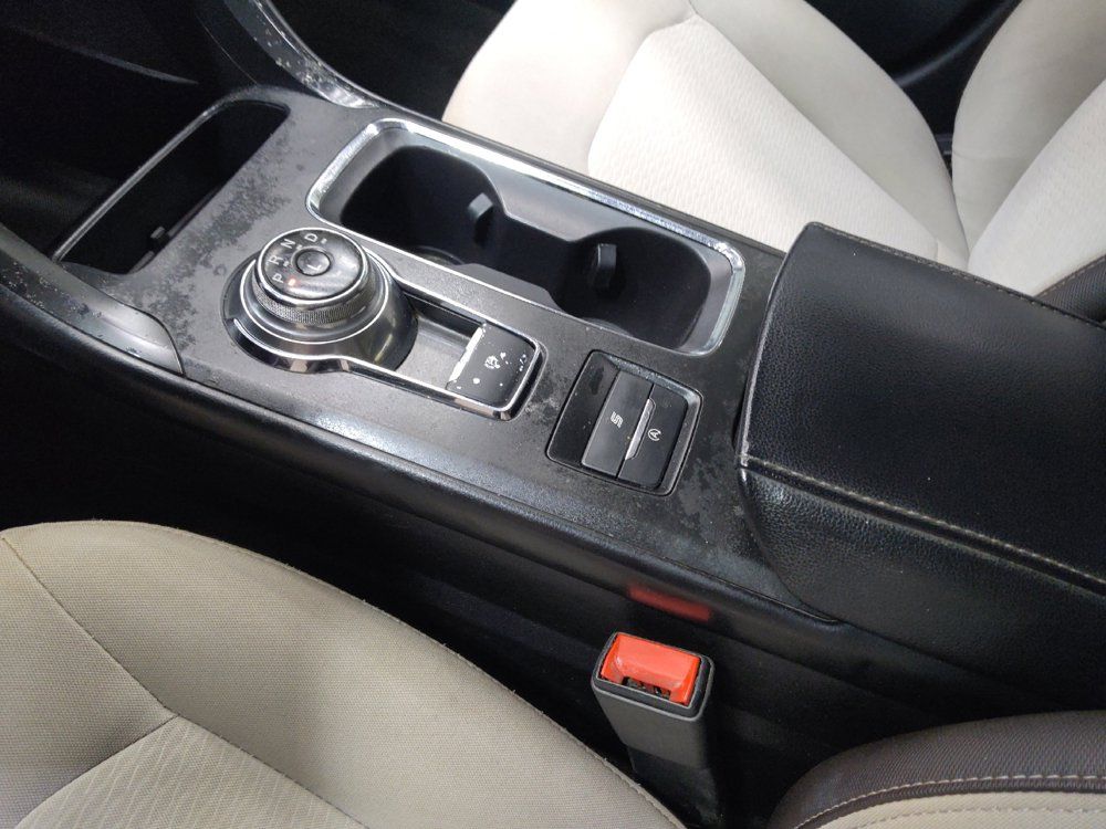 Used 2020 Ford Fusion SE w/ Equipment Group 151A FWD image 26