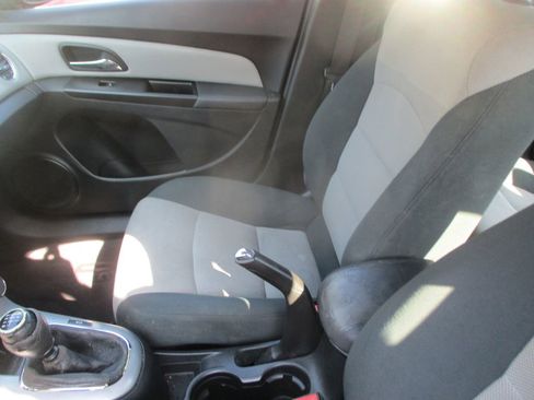 Used 2012 Chevrolet Cruze LS w/ Connectivity Package image 11
