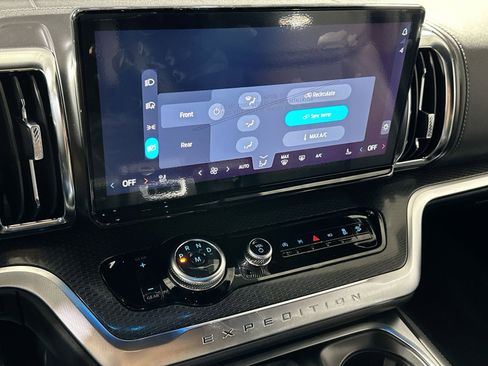 New 2026 Ford Expedition Platinum w/ Stealth Appearance Package image 23