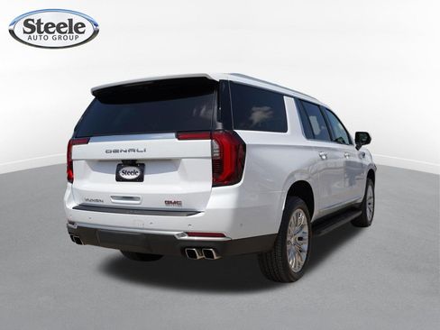 Certified 2026 GMC Yukon XL Denali w/ Advanced Technology Package AWD/4WD image 5