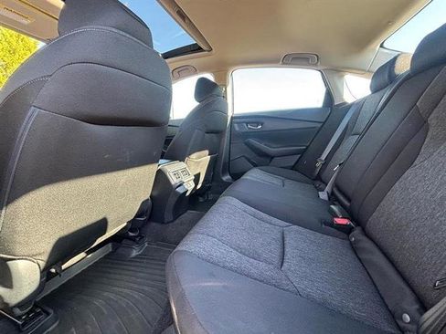 Used 2025 Honda Accord SE image 34