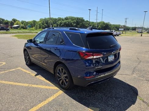 Used 2023 Chevrolet Equinox RS w/ RS Leather Package AWD/4WD image 3