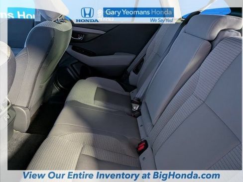Used 2025 Subaru Outback Premium AWD/4WD image 18