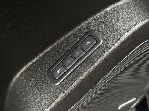 Used 2019 GMC Yukon SLT AWD/4WD image 23