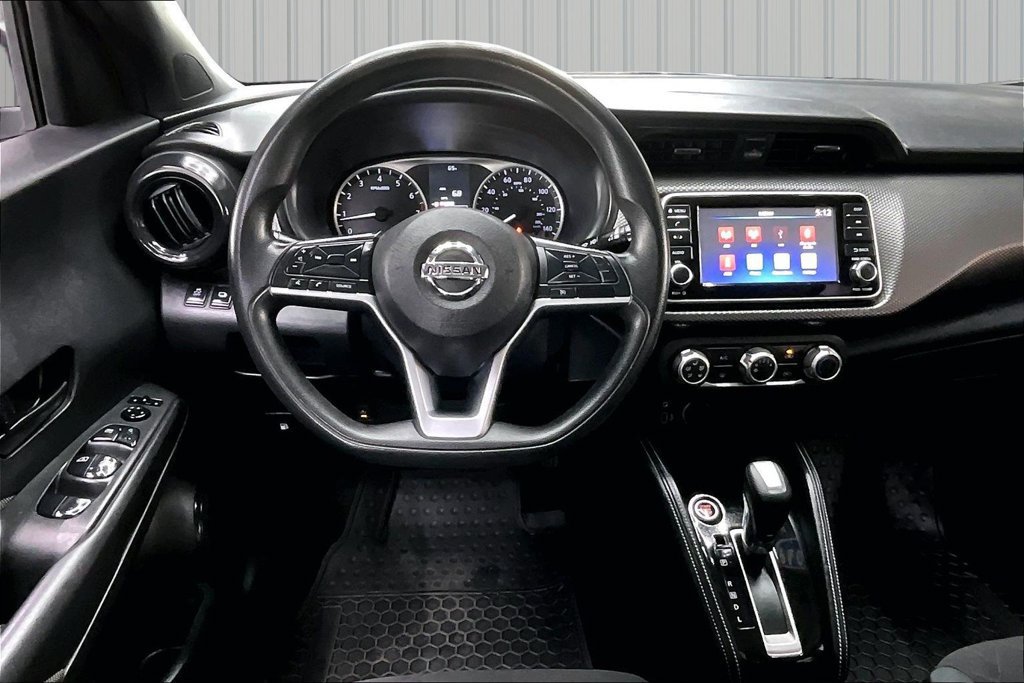 Used 2019 Nissan Kicks S FWD image 8