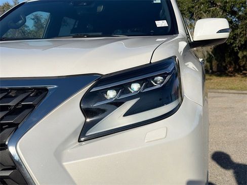 Used 2023 Lexus GX 460 Premium image 9