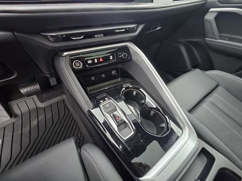 Used 2025 Audi Q5 Premium Plus image 22