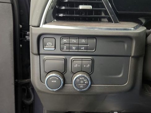 Used 2025 Chevrolet Tahoe Premier image 39