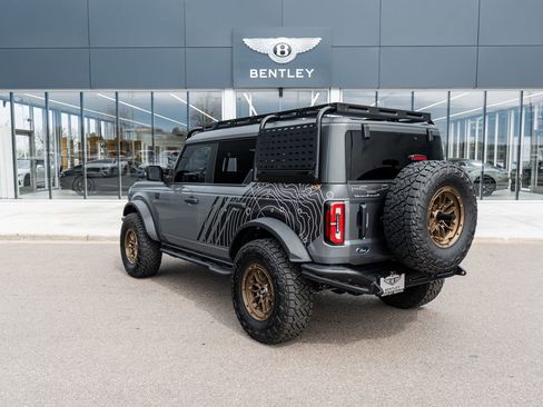 Used 2025 Ford Bronco Badlands image 8