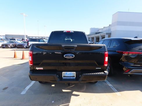 Used 2018 Ford F150 XLT w/ Equipment Group 302A Luxury image 12