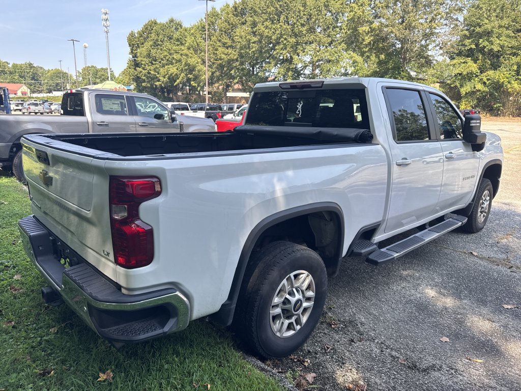 Used 2025 Chevrolet Silverado 2500 LT w/ Safety Package AWD/4WD image 5