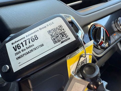 Used 2024 Kia Seltos LX image 24