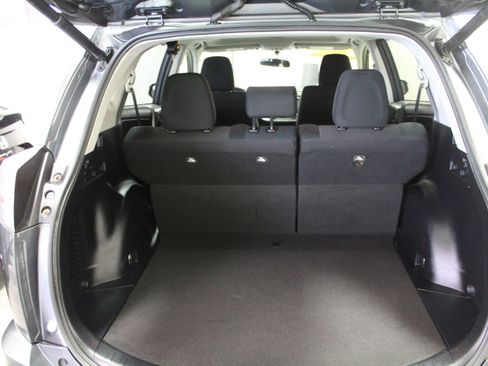 Used 2016 Toyota RAV4 XLE image 28