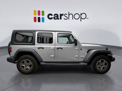 Used 2018 Jeep Wrangler Unlimited Sport S image 6