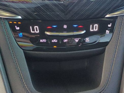 Certified 2023 Cadillac XT6 Premium Luxury FWD image 19