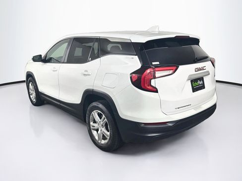 Used 2024 GMC Terrain SLE FWD image 5